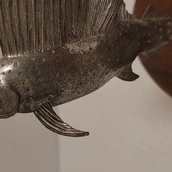 Vintage Signed Sailfish Figurine on Wood Base - Picture 10 of 16